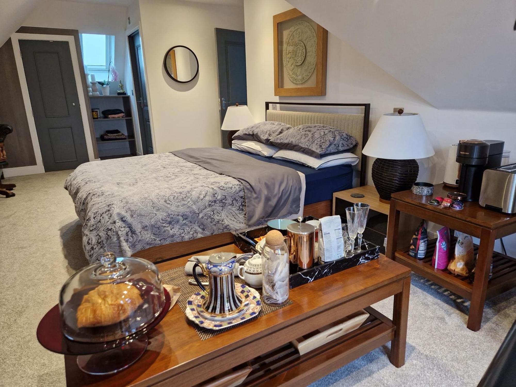 Hillvine Hotel Hartpury Ruang foto